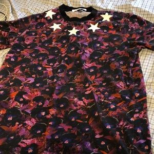 Givenchy t shirt fits like L to Xl